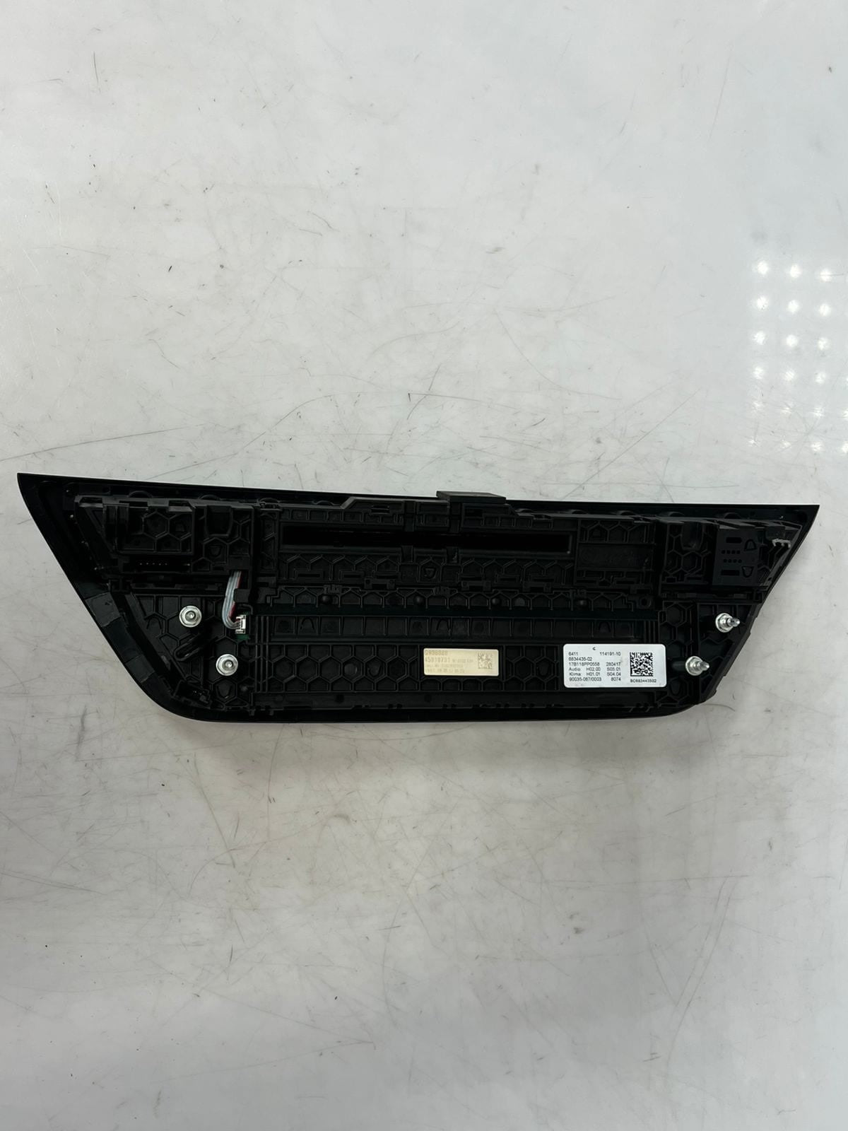 2016 BMW 5 Series G30 G31 A/C condition Climate heater Control Panel 6834435 OEM