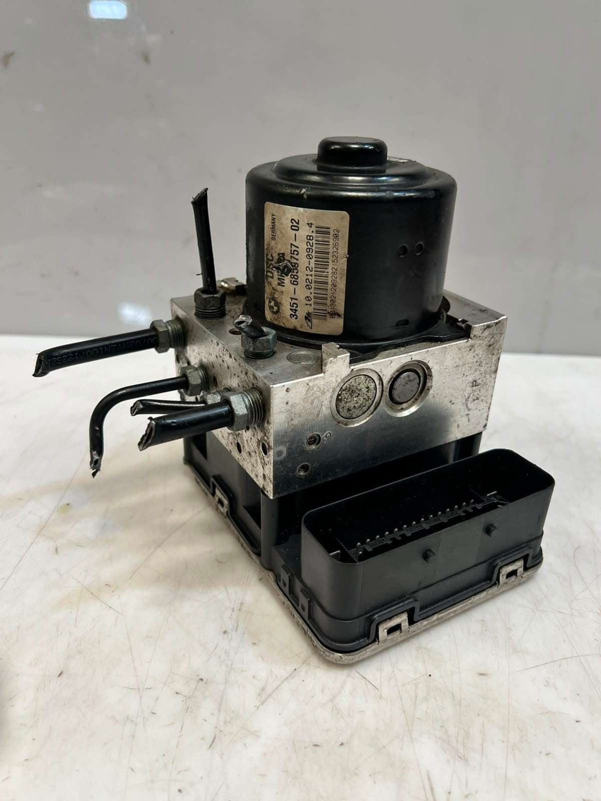 2010-2017 BMW X3 F25 X4 F26 ABS Anti-Lock Brake Pump 6859758 OEM