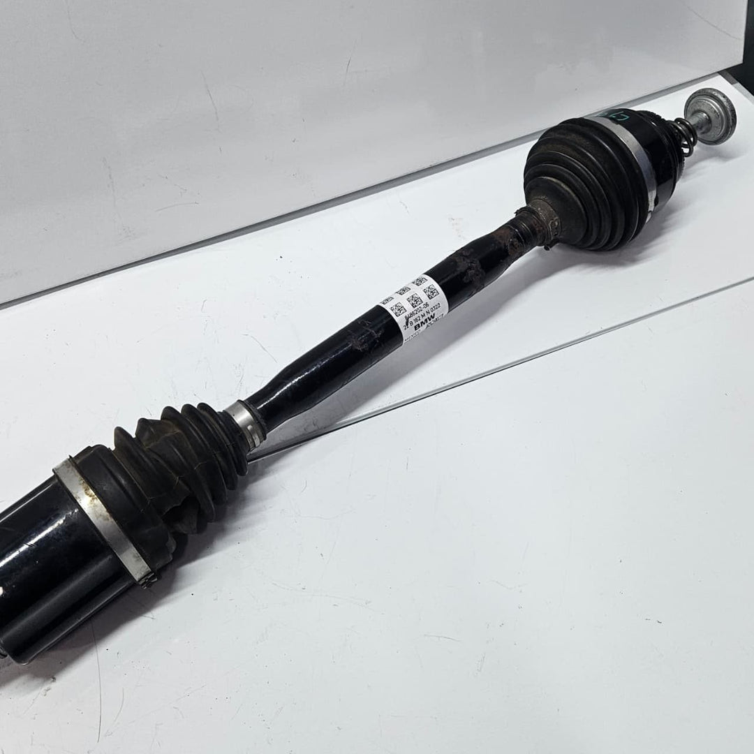 2018-2024 BMW X5 G05, X6 G06, X7 G07 output Shaft Front Right 8486202