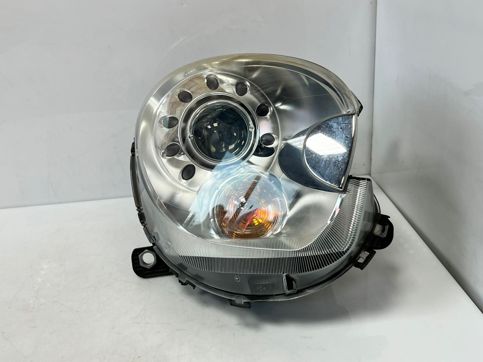 2011-16 Mini Cooper R60 R61 Countryman Bi-Xenon Headlight RIGHT SIDE RHD 9801044