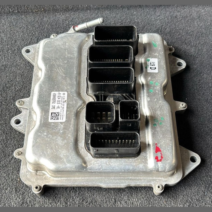 BMW F01 F02 F06 F07 F12  550i 650i 8 614 ENGINE CONTROL UNIT MODULE - 8614915