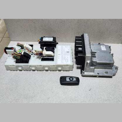 BMW Engine Control Unit 8691836 2 Series F22 218i B38B15A ECU SET 