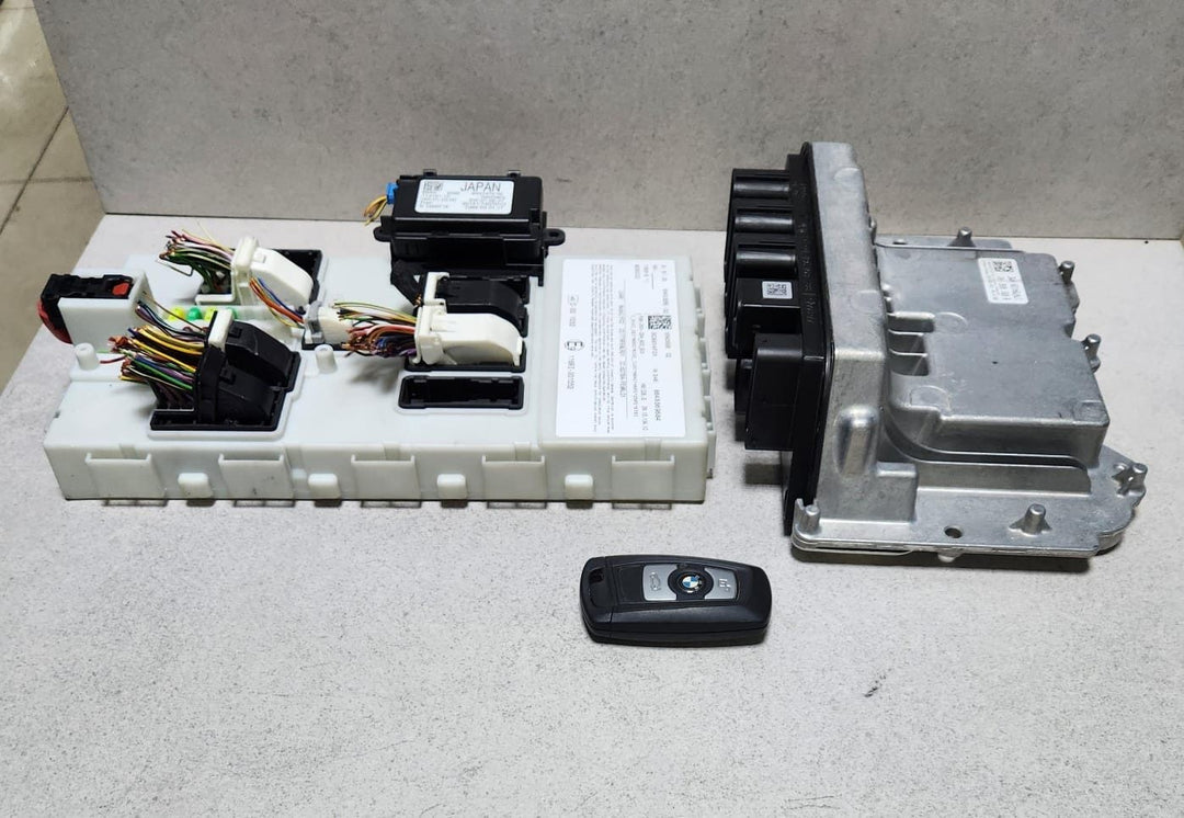 BMW Engine Control Unit 8691836 2 Series F22 218i B38B15A ECU SET 