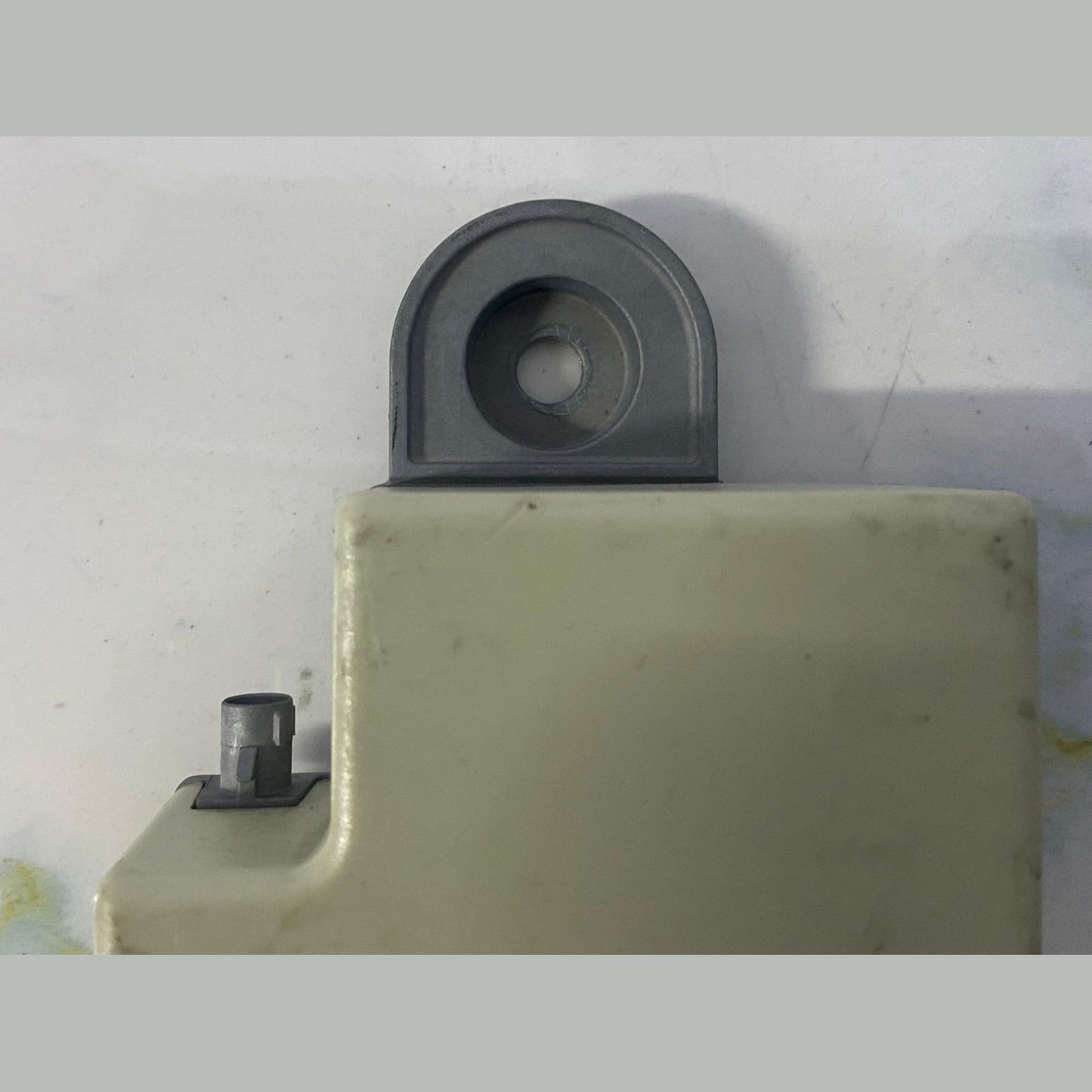 OEM BMW X5 E70 Radio Antenna Amplifier Control Module Unit 6935024