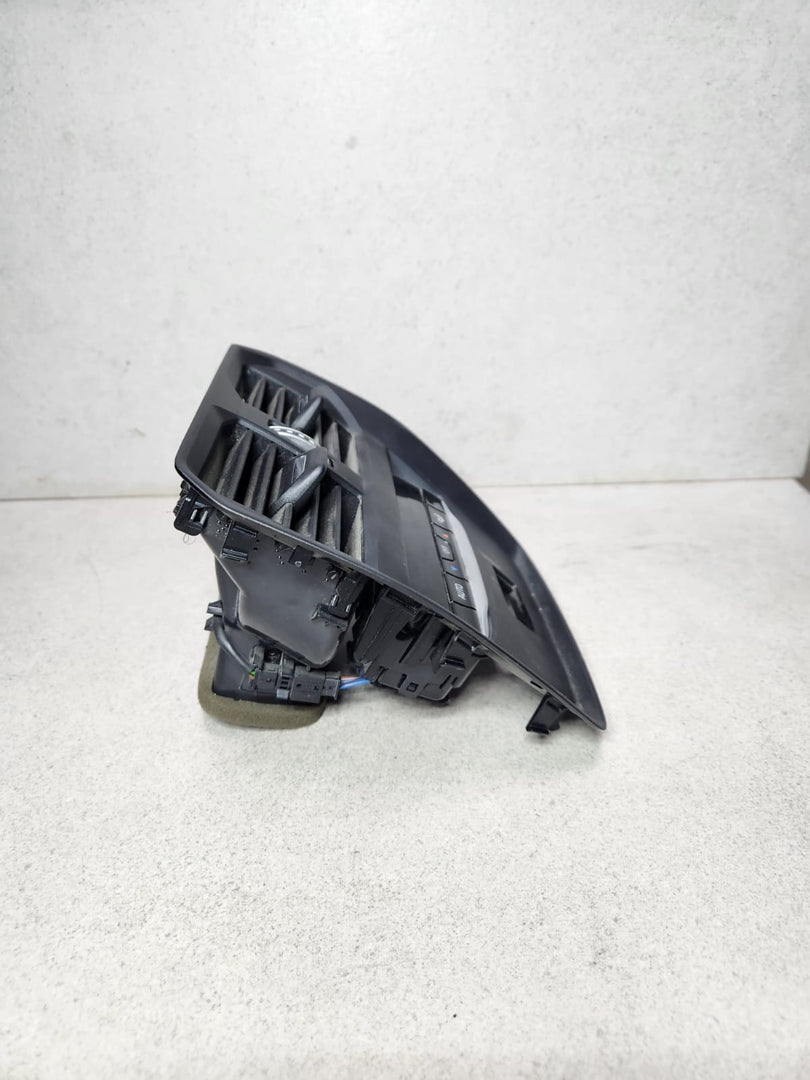 2019-2025 BMW 330i Rear Climate Control Unit 9493012 3 Series G20 G21