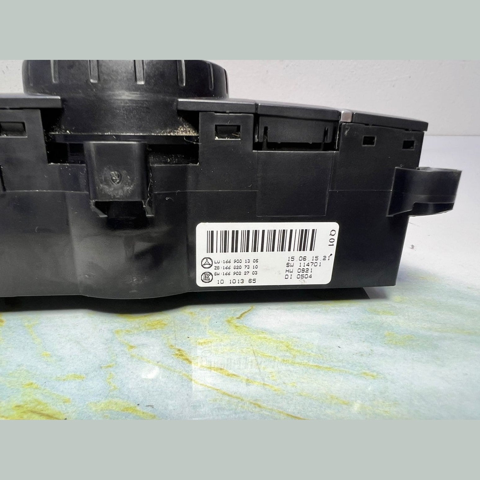 Mercedes Rear Climate Control Panel A1669001305 ML W166 GL W166