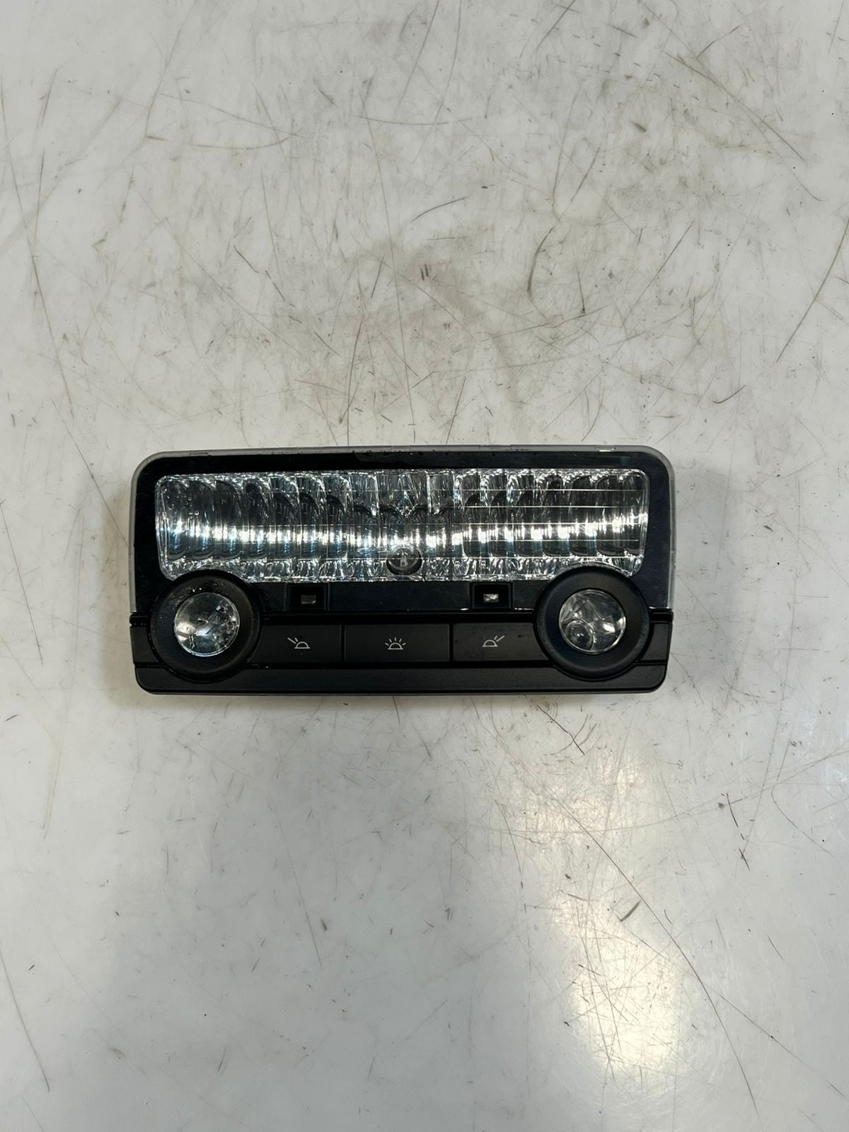 2011-2016 BMW 535i F07 F10 F11 F01 F02 xDrive Rear Dome Reading Light 9240763
