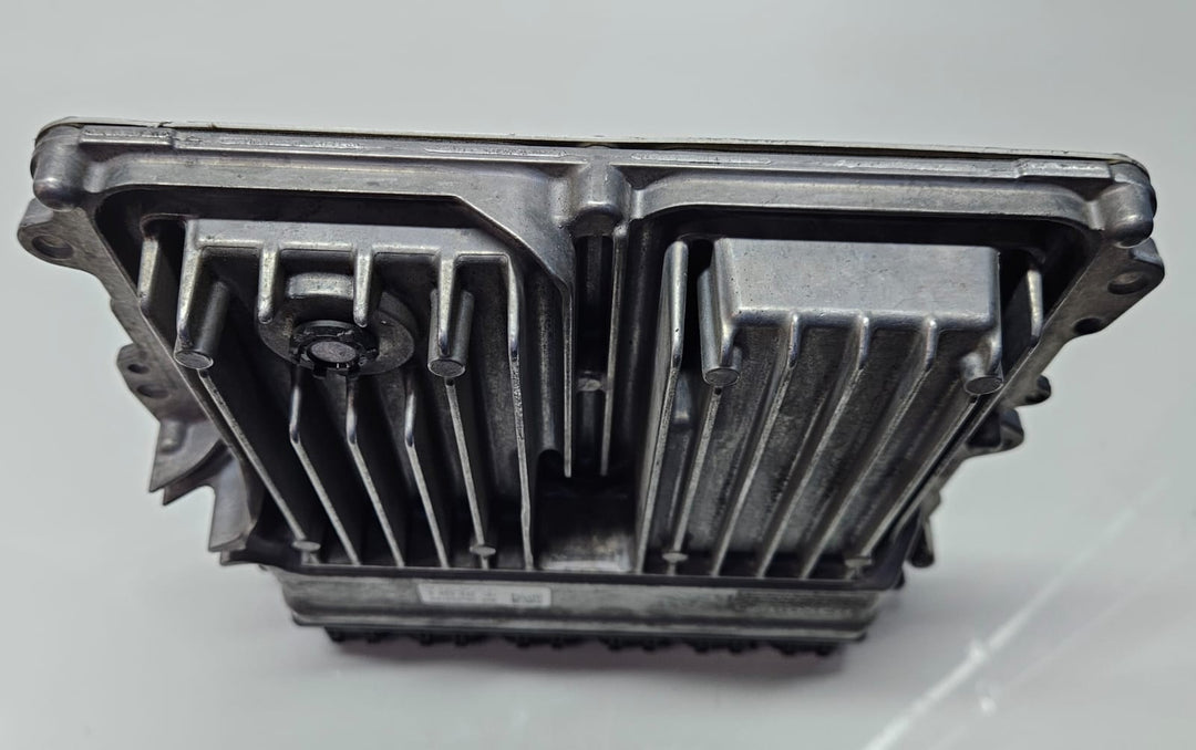 9423432-2018-19 BMW 530i G11 G12 G30 B46 B48 Engine Control Module Unit DME OEM