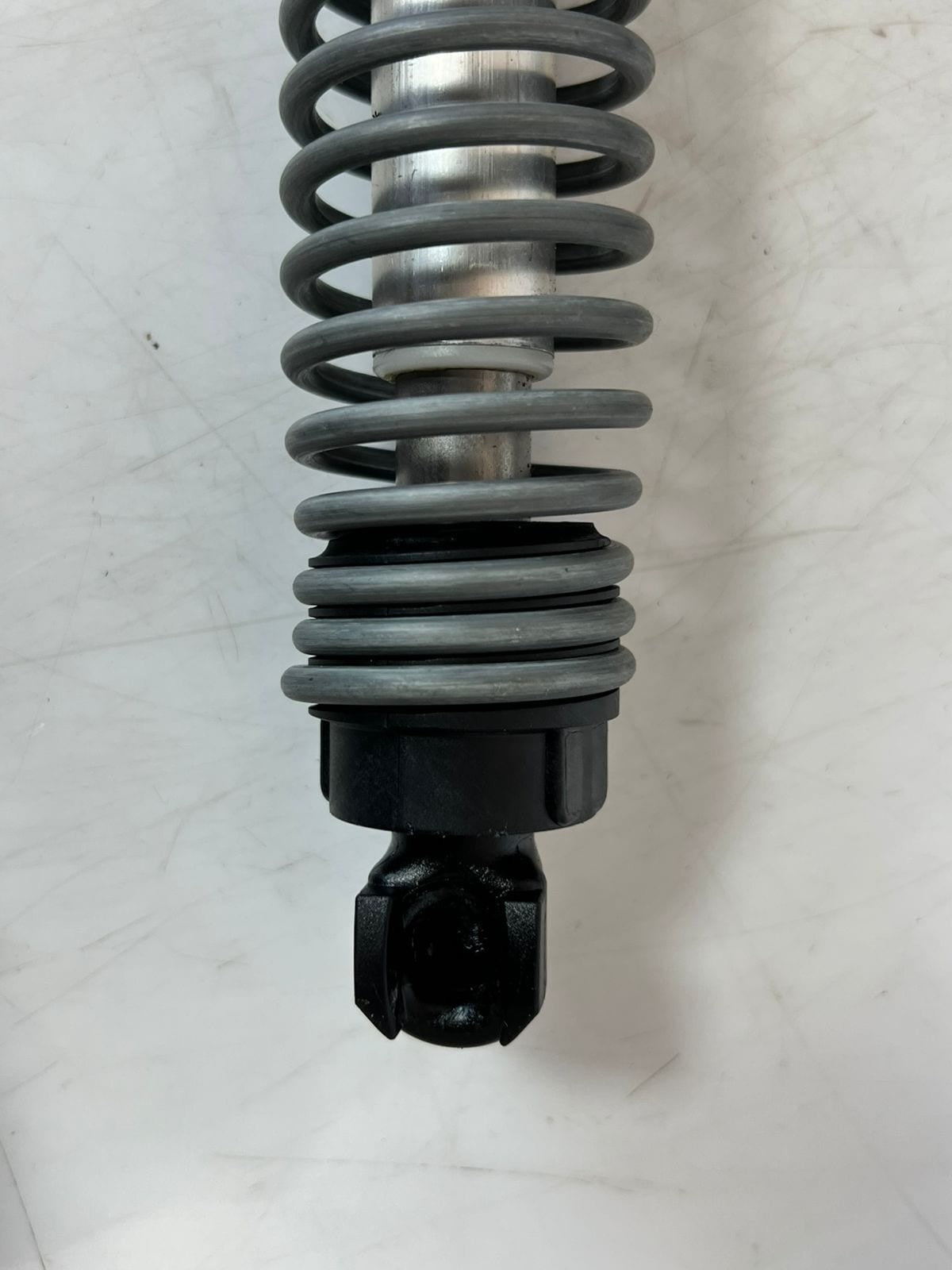 2016-2019 BMW 740i 7 Series G11 G12 Tailgate Strut 7357110 OEM