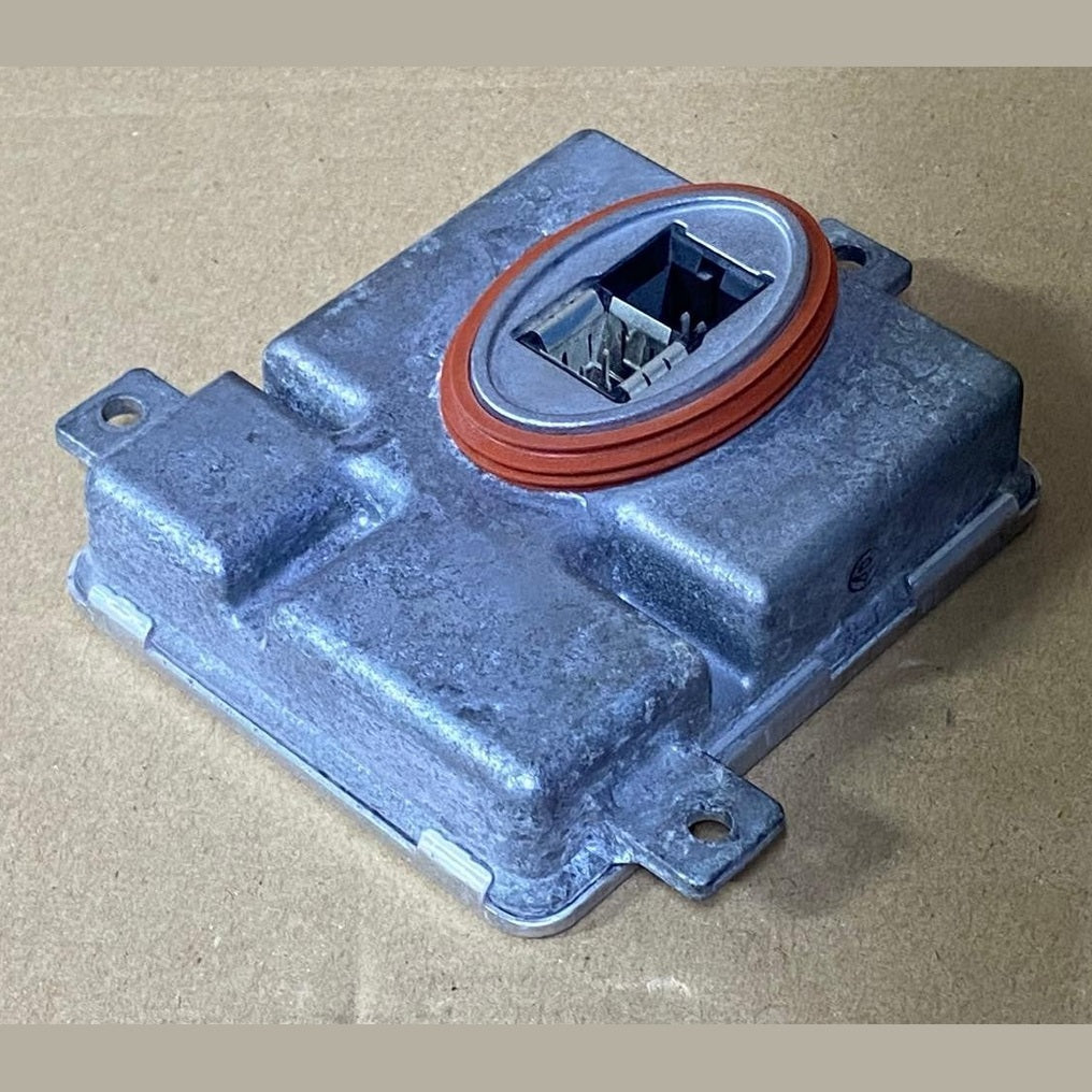 OEM BMW F02 HID Ballast Control Unit Module Left Right 7250624