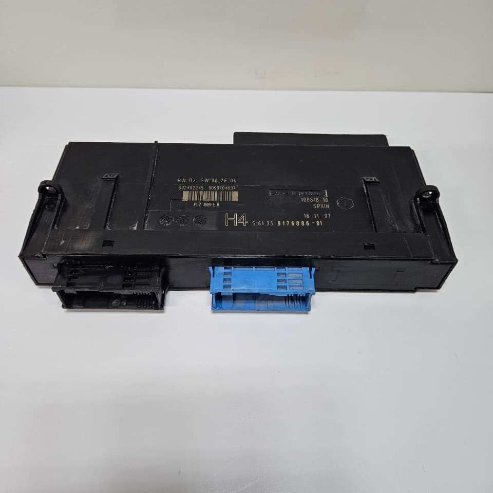BMW E90 E91 Body Control Module 9176886 OEM