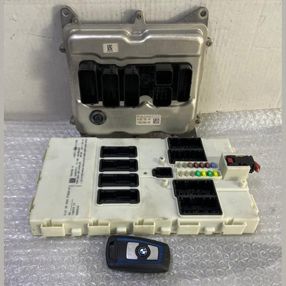 OEM BMW F22 N20 ENGINE CONTROL UNIT DME ECU SET 8631725 BOSCH