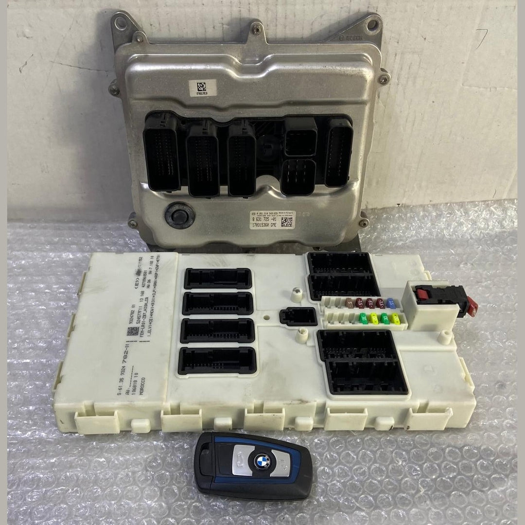 OEM BMW F22 N20 ENGINE CONTROL UNIT DME ECU SET 8631725 BOSCH