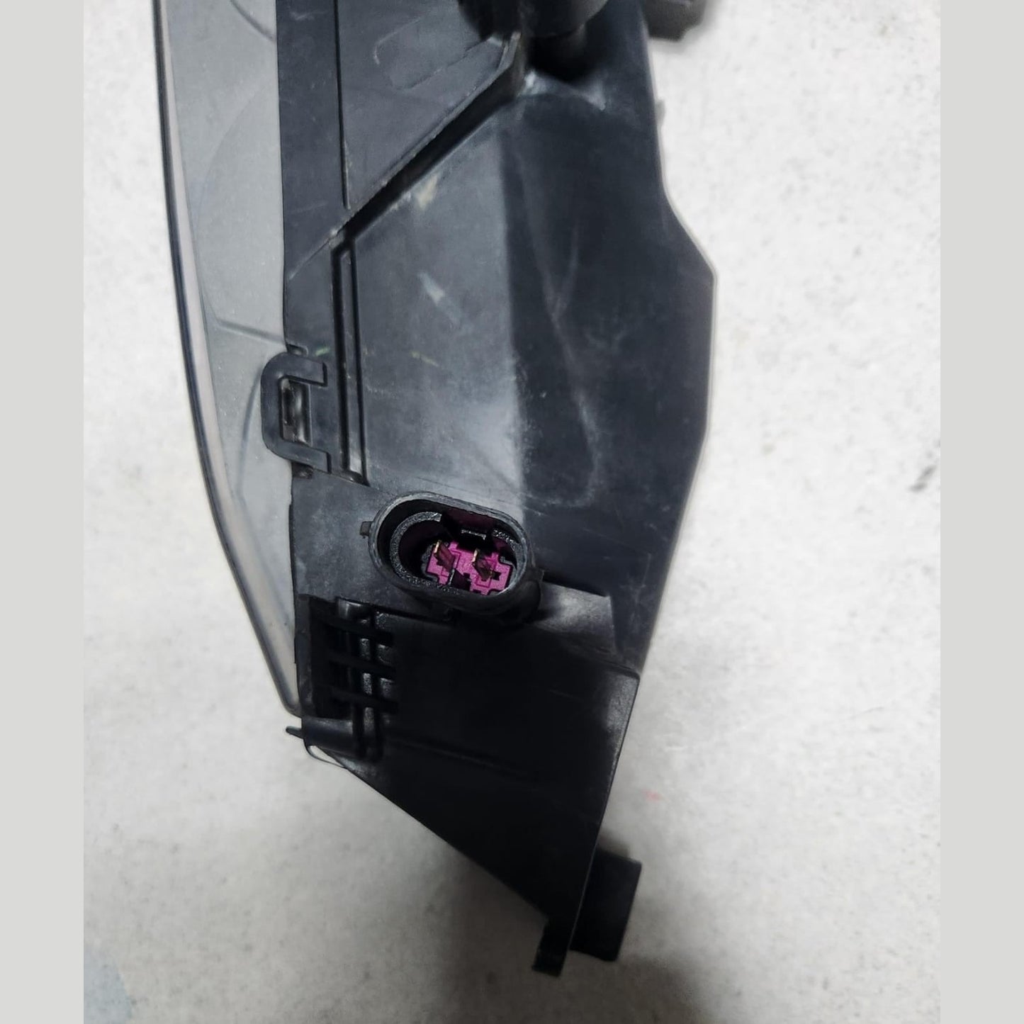 BMW Front Right LED Fog Light 7234928  6 Series F12