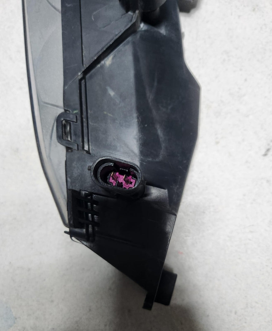 BMW Front Right LED Fog Light 7234928  6 Series F12