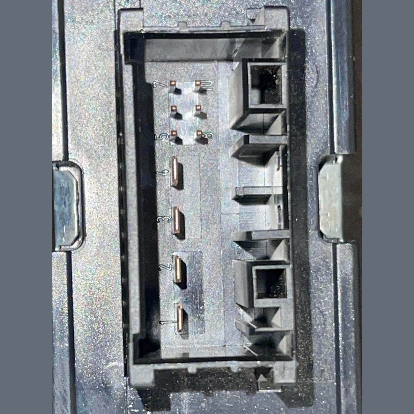 2012-2015 BMW X1 Voltage Converter Control Module 9253208