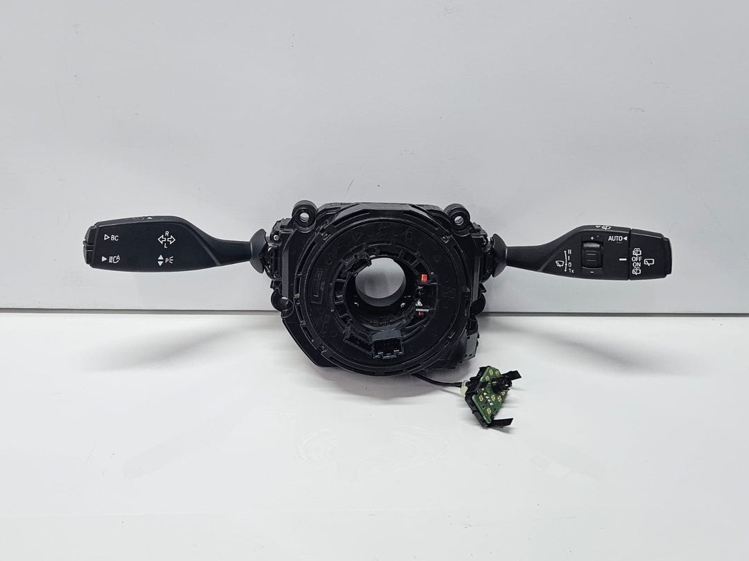 9368601-2015-2017 BMW X5 F15 Wiper Turn Signal Indicator Stalk Switch OEM