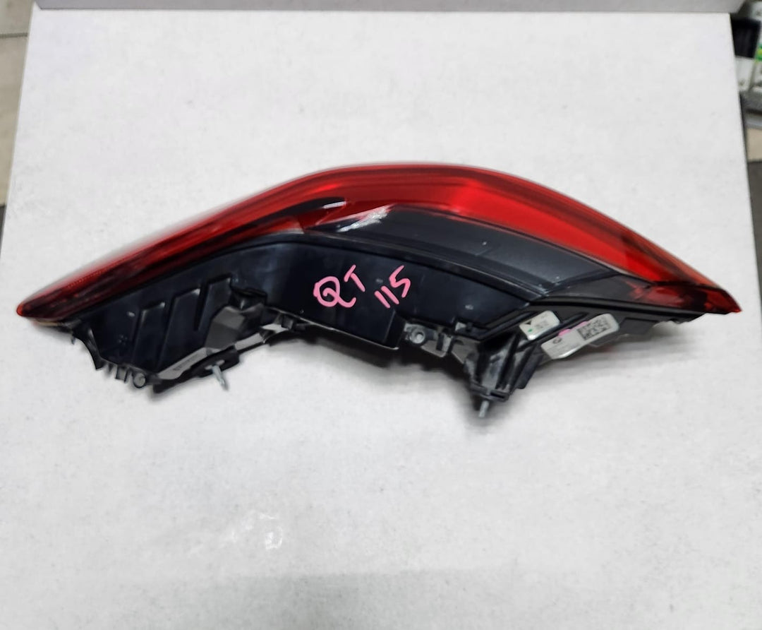 BMW Rear Light Side Panel Led Right 7445774  8 Series F91 F92 G14 G15 G16
