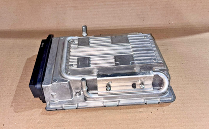 BMW 5 SERIES F02  F10 550I N63 ENGINE CONTROL UNIT  ECU KIT WITH KEY  8610680