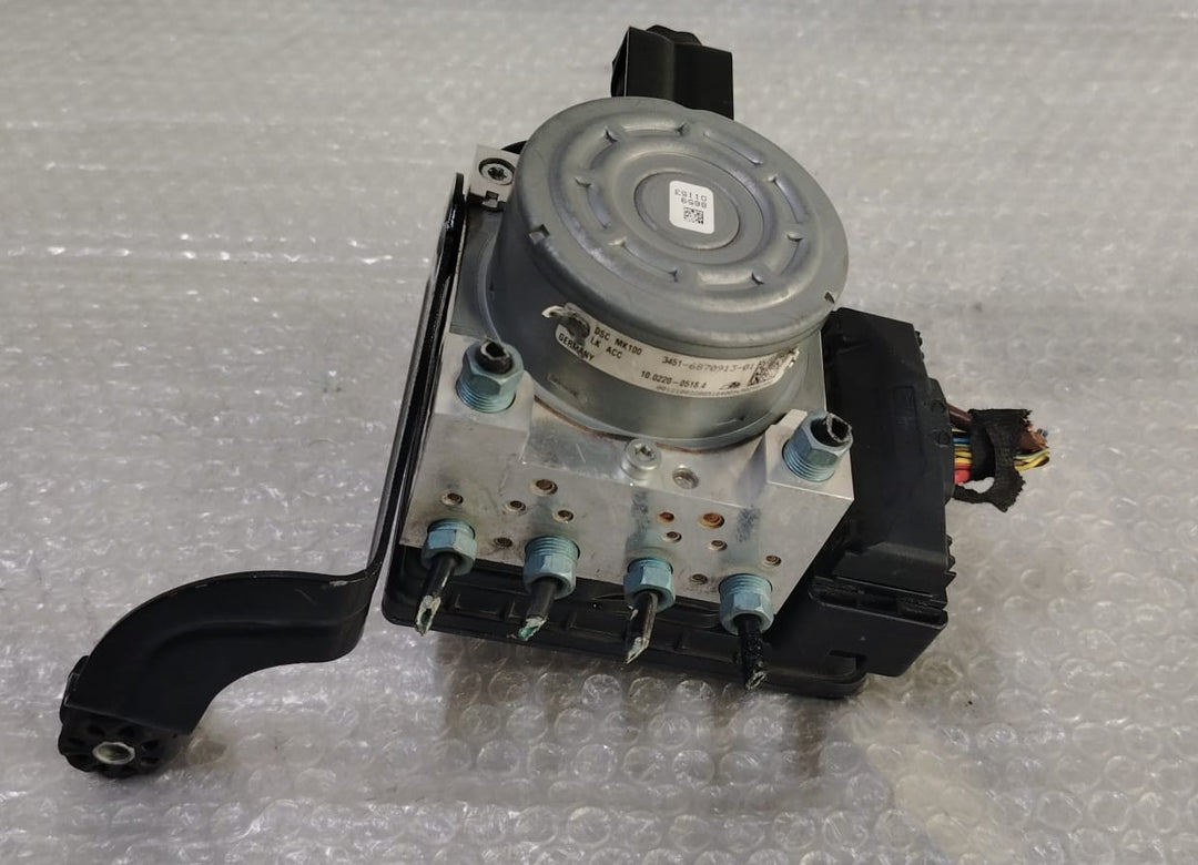 OEM BMW 3 Series Gt F34 2014 Diesel ABS Pump Assembly 6870914 6870913