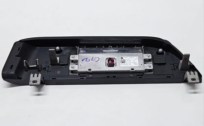 8798744-2019 BMW 330i G20 RHD Central Information Display Screen OEM