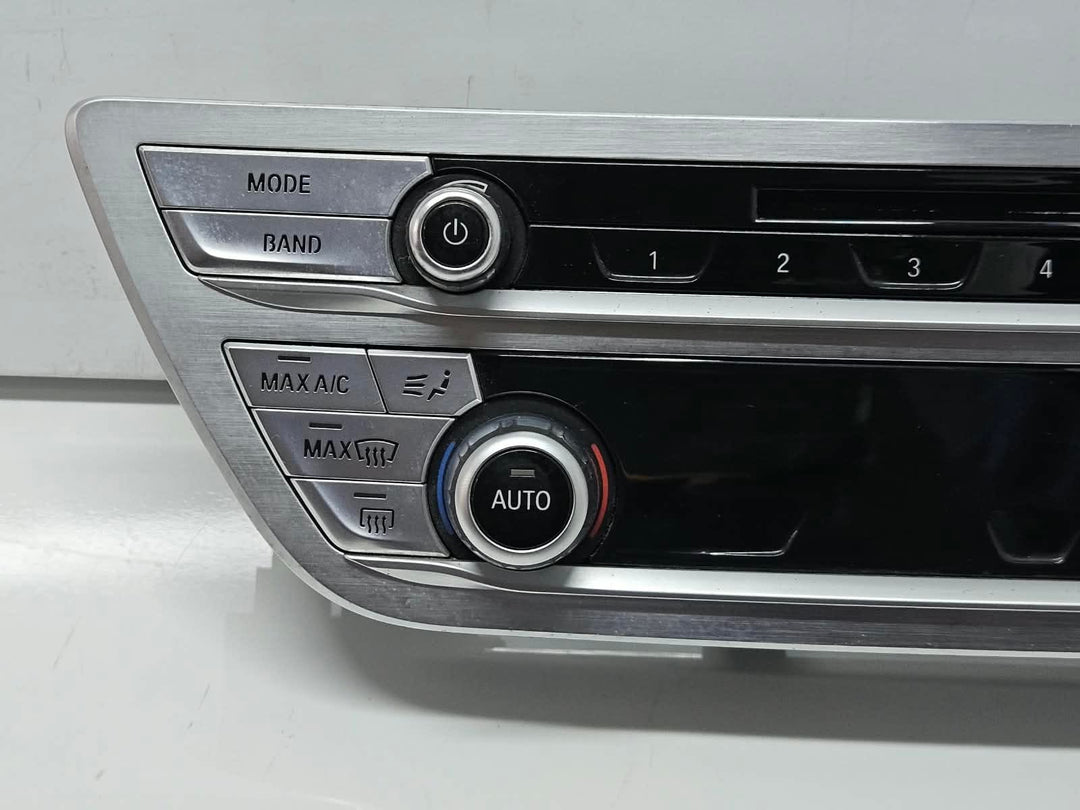 6822775-16-19 BMW 740i G11 G12 A/C and Heater Control Panel OEM