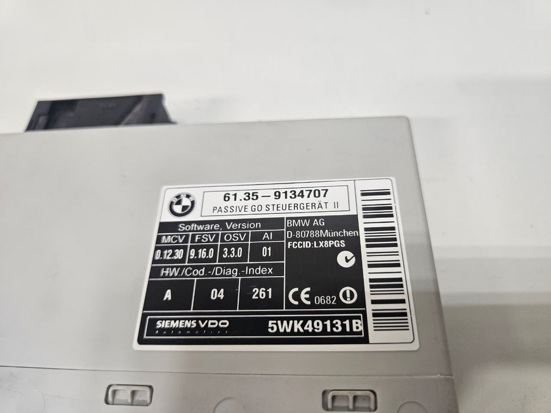 OEM BMW E60 E63 E70 E71 Comfort Keyless Passive Access Control Module 9134707