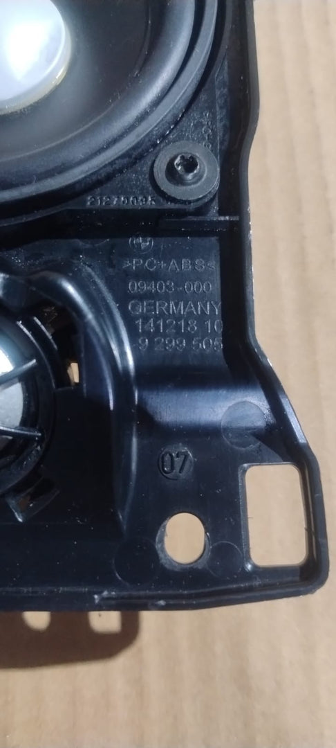 BMW 750i XDRIVE G11 G12 DASH DASHBOARD CENTER AUDIO SPEAKER W/ HOUSING  9299505