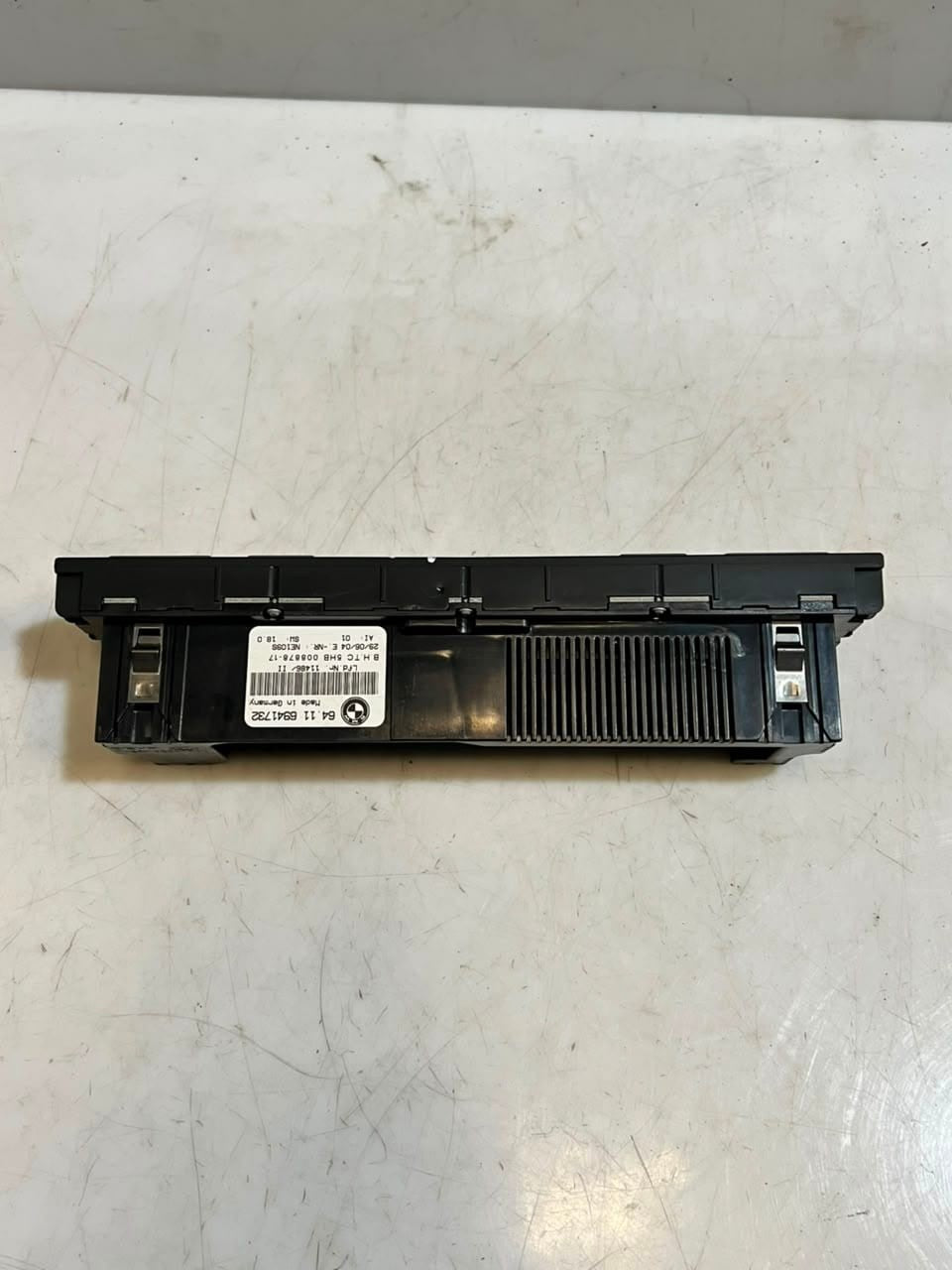 2001-2006 BMW 325i  E46 3 Series 325i, 328i, 330I Climate Control Unit 6941732