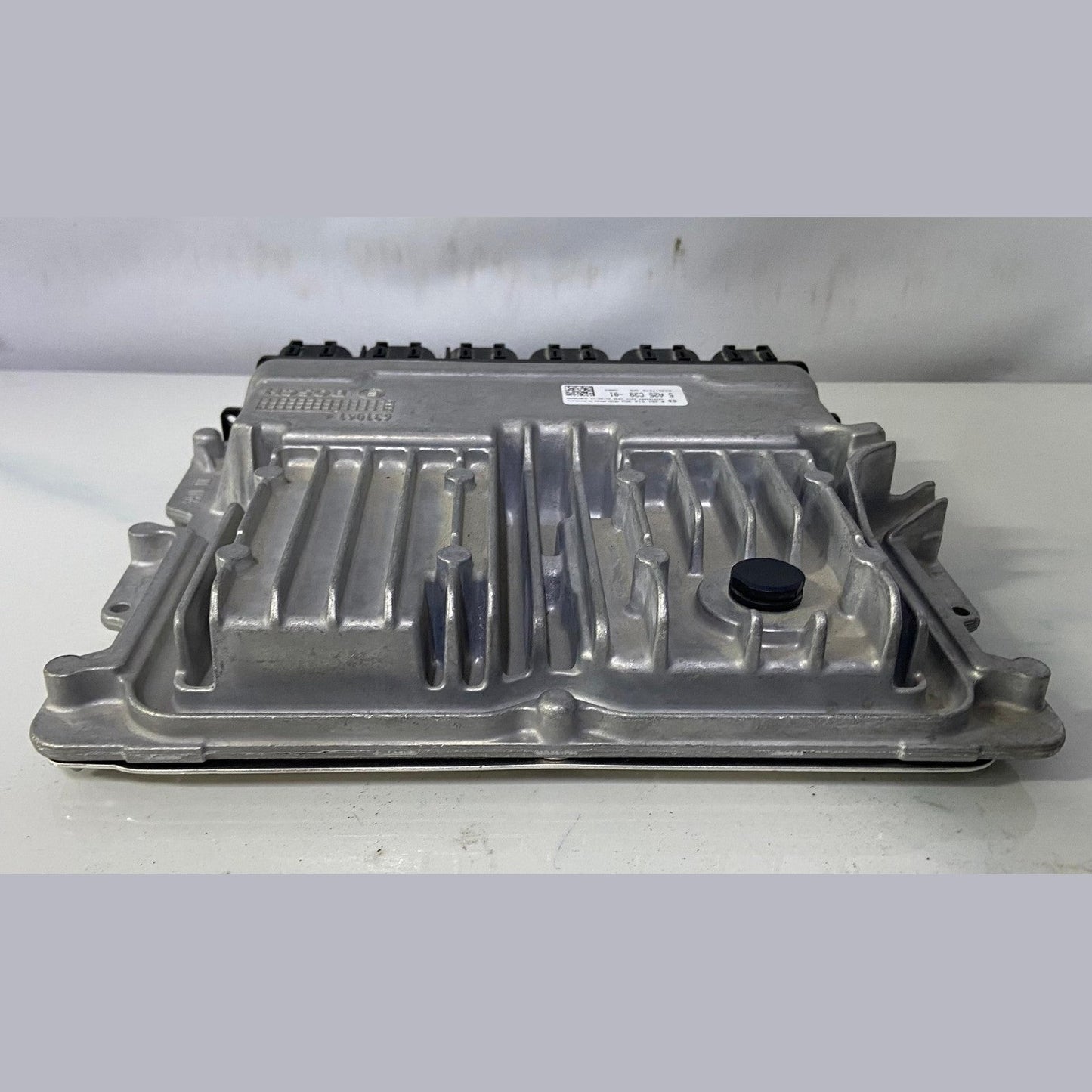 OEM BMW F90 M5 F91 F92 F93 M8 4.4 S63M ENGINE CONTROL MODULE DME 5A25C39 NEW
