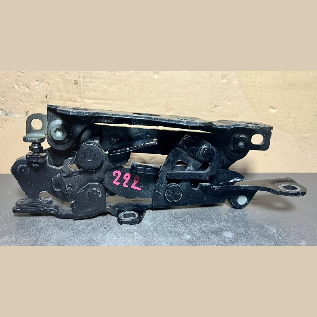 2015-2020 Mercedes-Benz S-Class W222 Front Left Side Bonnet Hinge A222 8800128