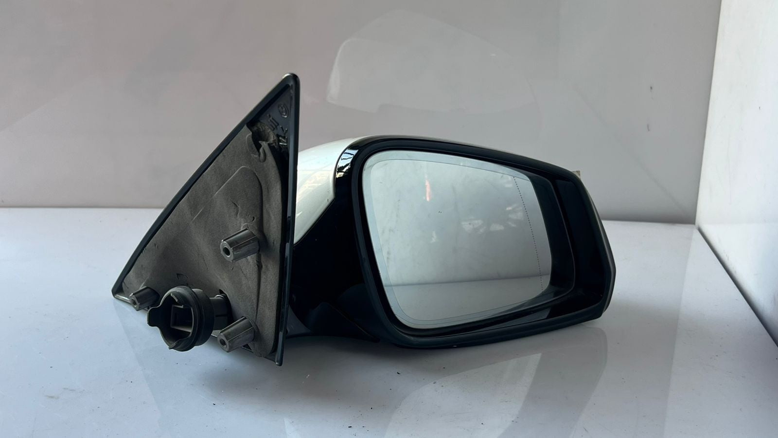 2010 BMW F07 GT LEFT Side View Mirror 7204767 RHD OEM