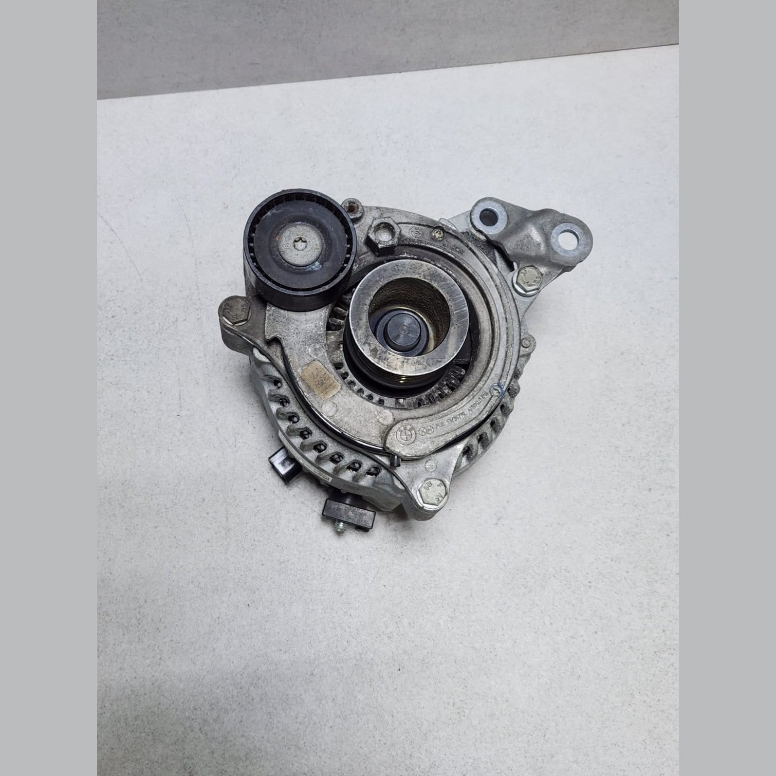 2016-2019 BMW 330i Alternator 8645325 F22 F30 F32 F36 118i 218i 330i and 430i
