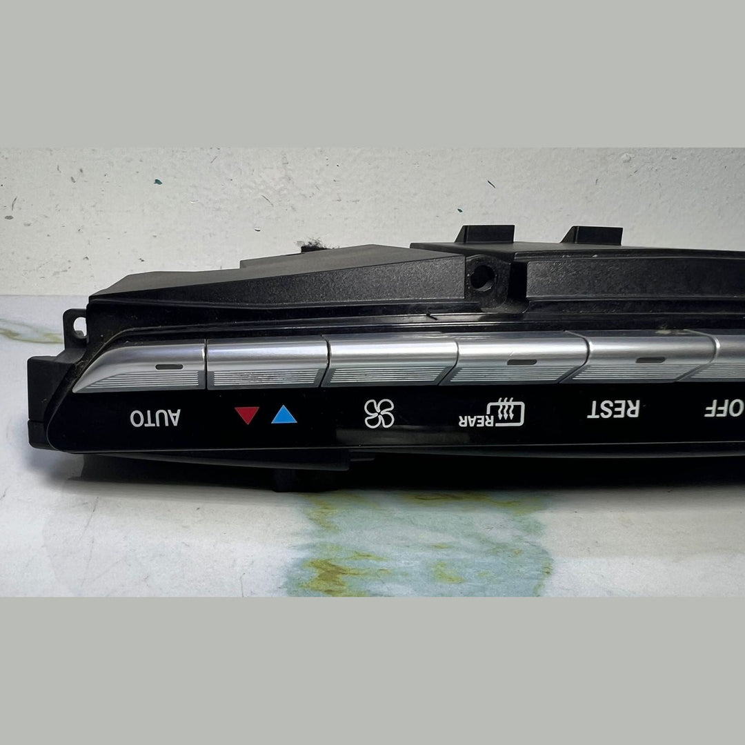 07–13 Mercedes Benz W221 S-Class AC Heater Climate Control Switch A221 8704358