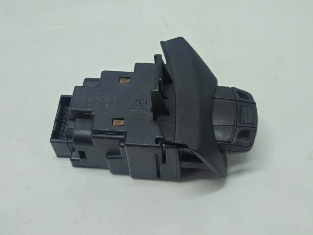 8619738-2008-10 BMW 128i E60 E81 E90 X1 N46 Engine Control Unit DME ECU Set OEM