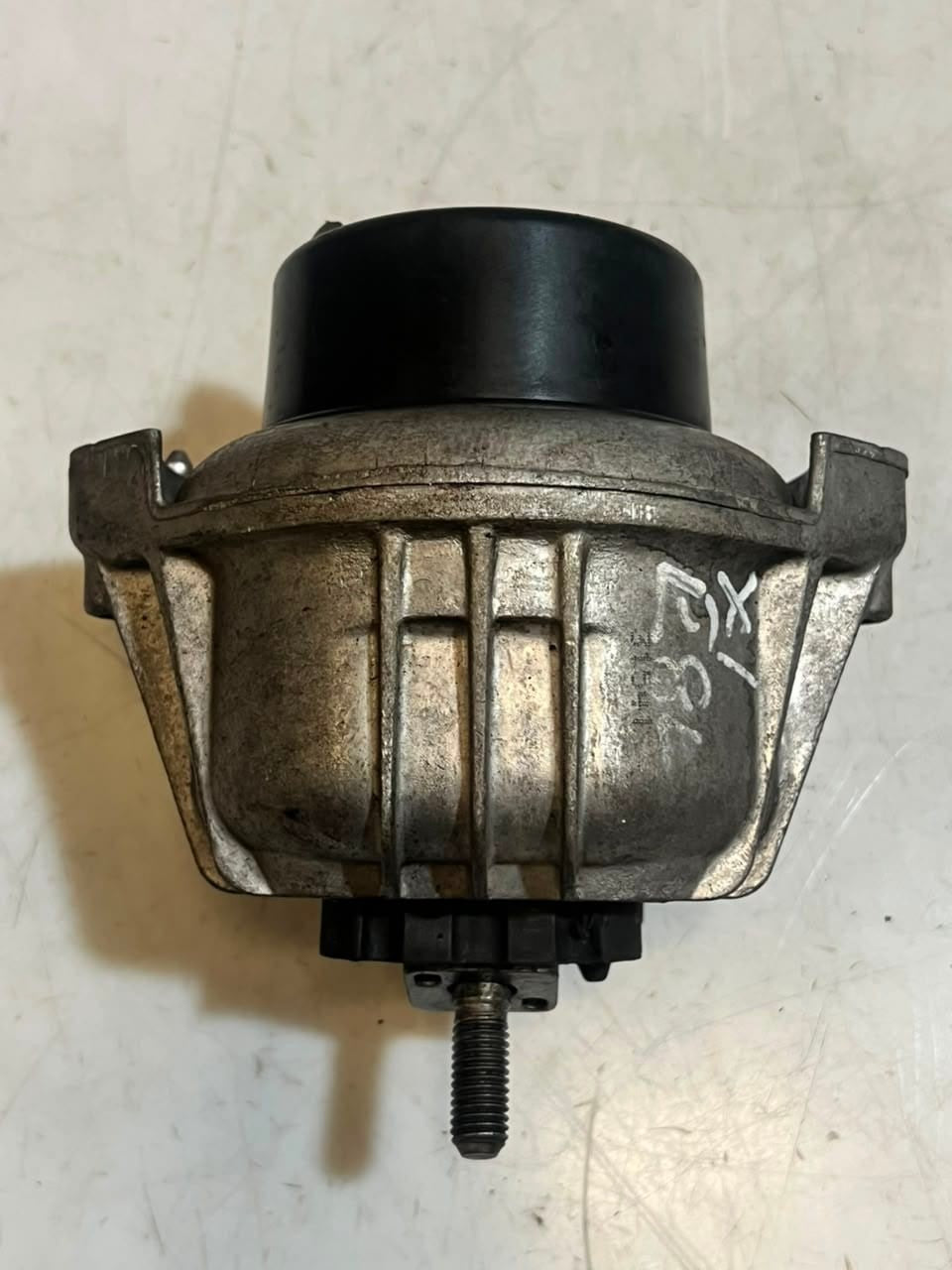 BMW X1 E84 3' E90 E91 N43 B20 N47 Engine Mount Rubber Bearing 6773742 OEM