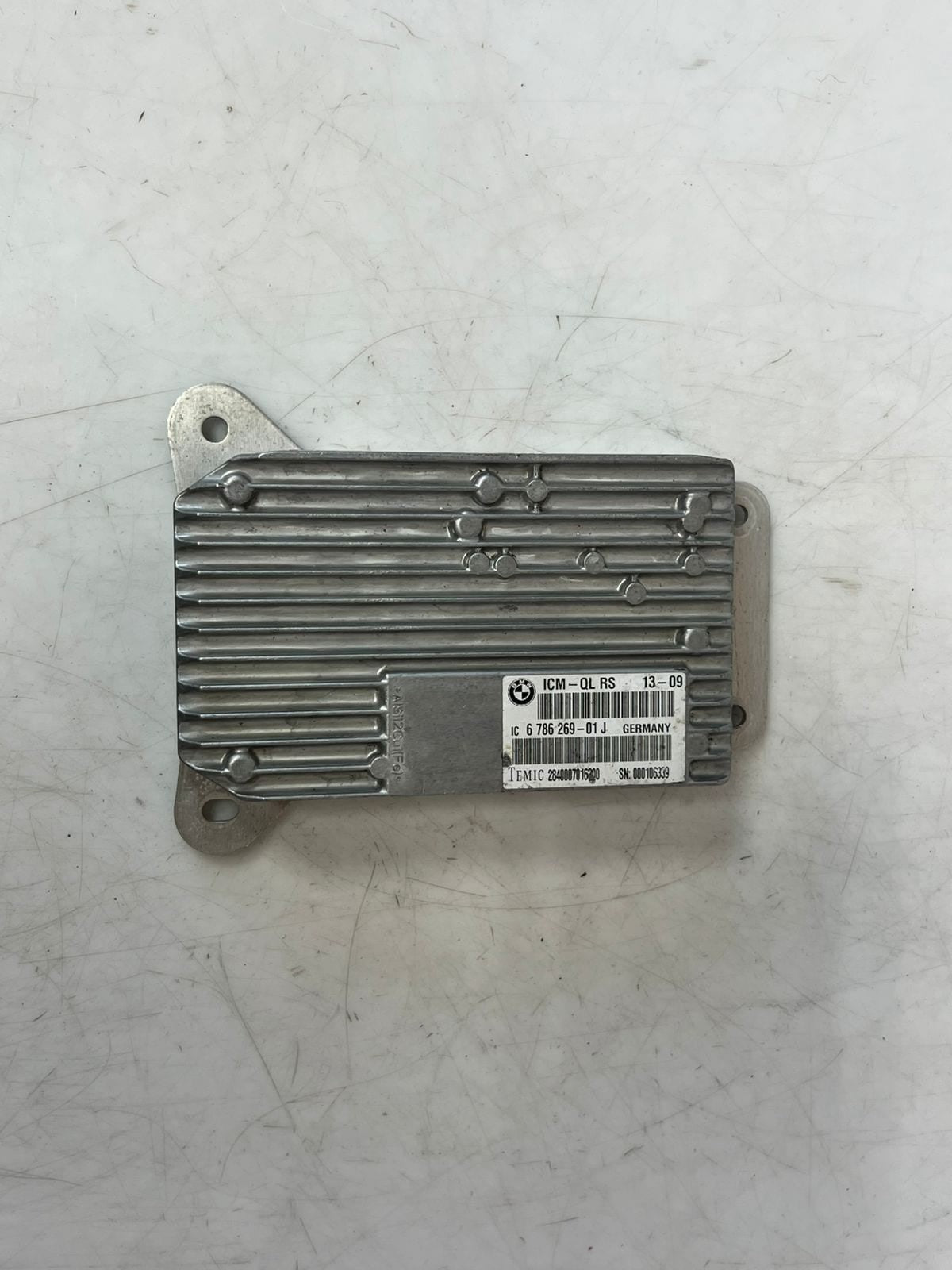 2009-2012 BMW 750i 750Li F01 F02 Integrated Chassis Control Module 6786269 OEM