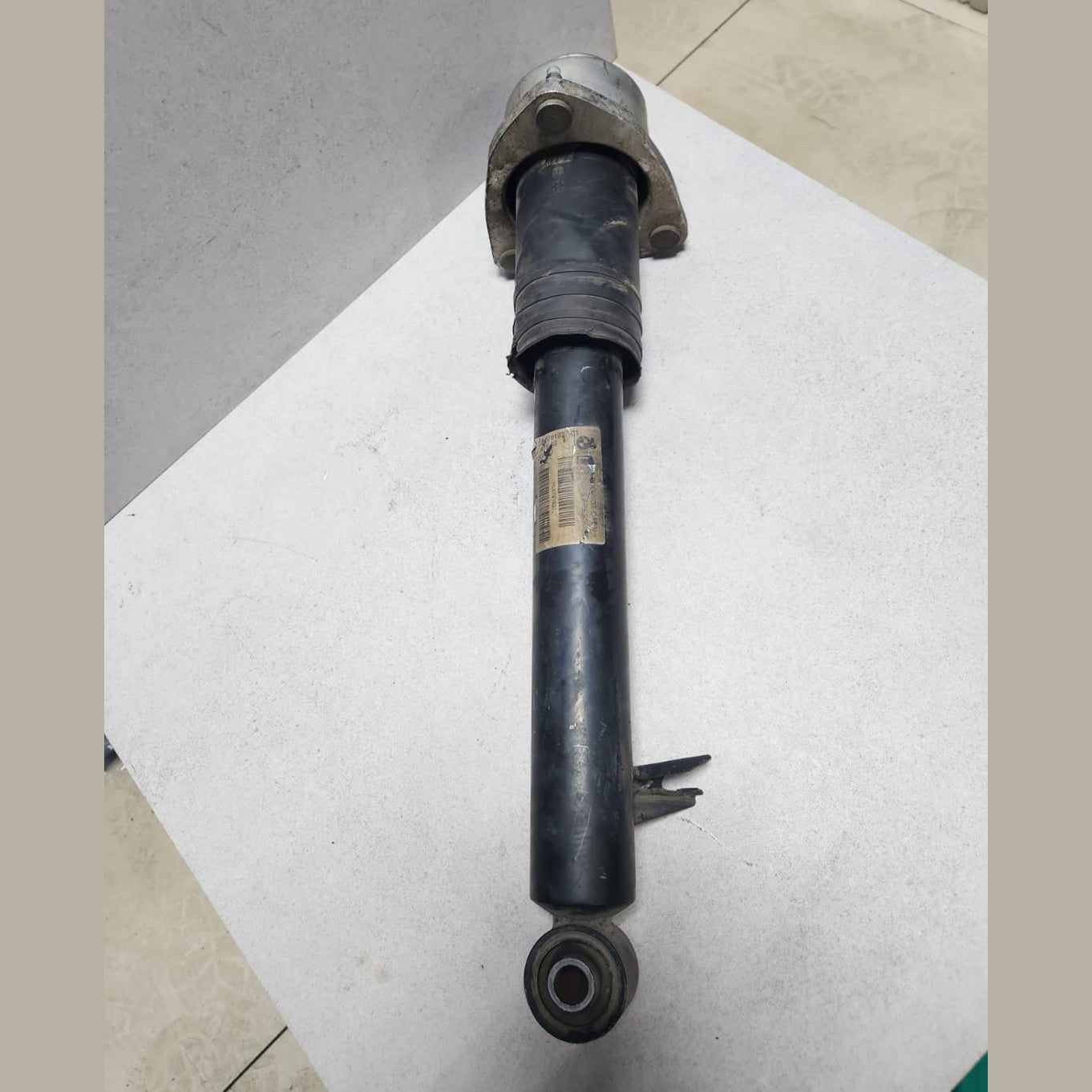 2007-2013 BMW X5 Shock Absorber Rear Left 6781927 X5 E70