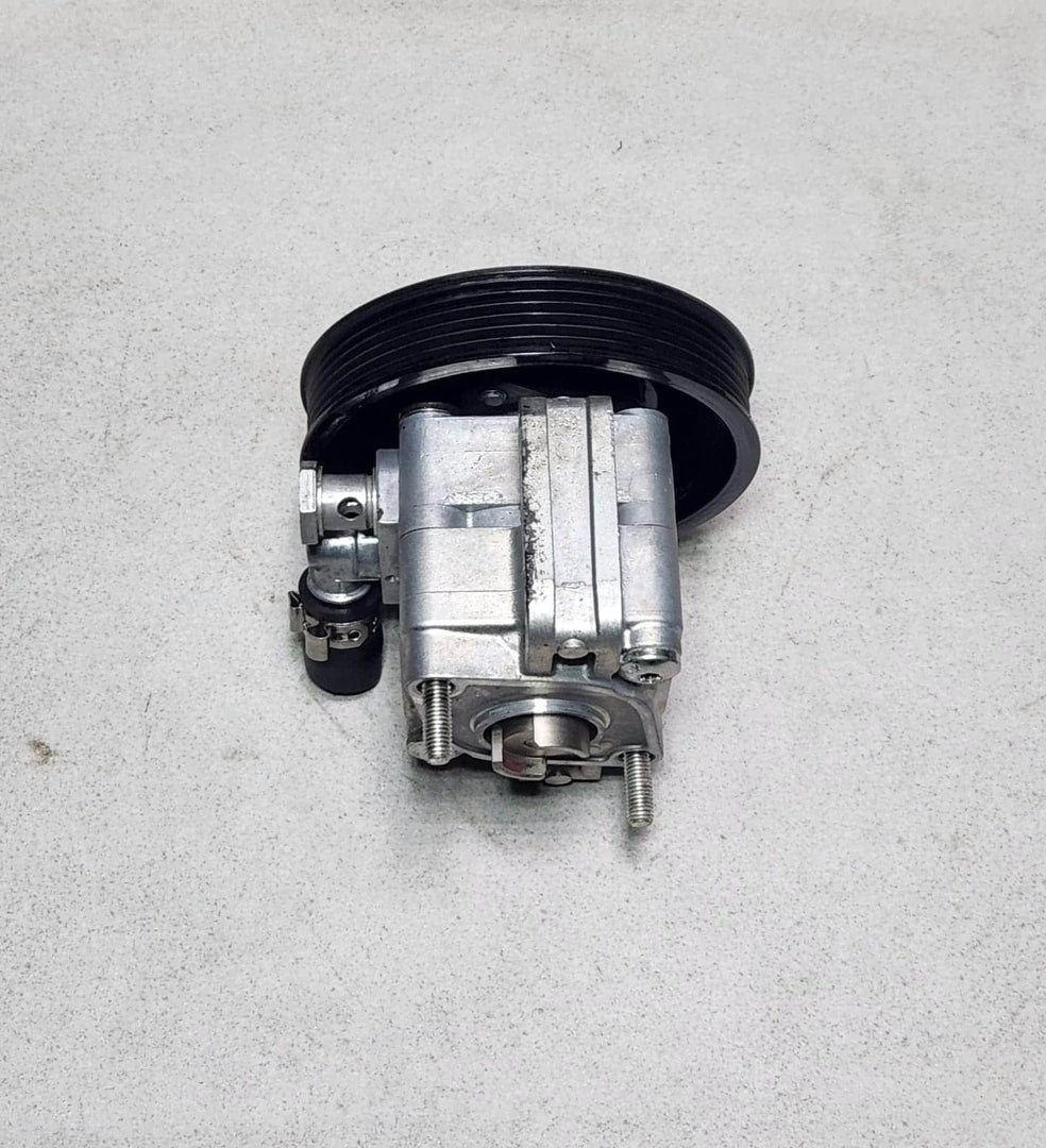 1998-1999 BMW 318i Engine Control Unit 7508292 3 Series E46 318i