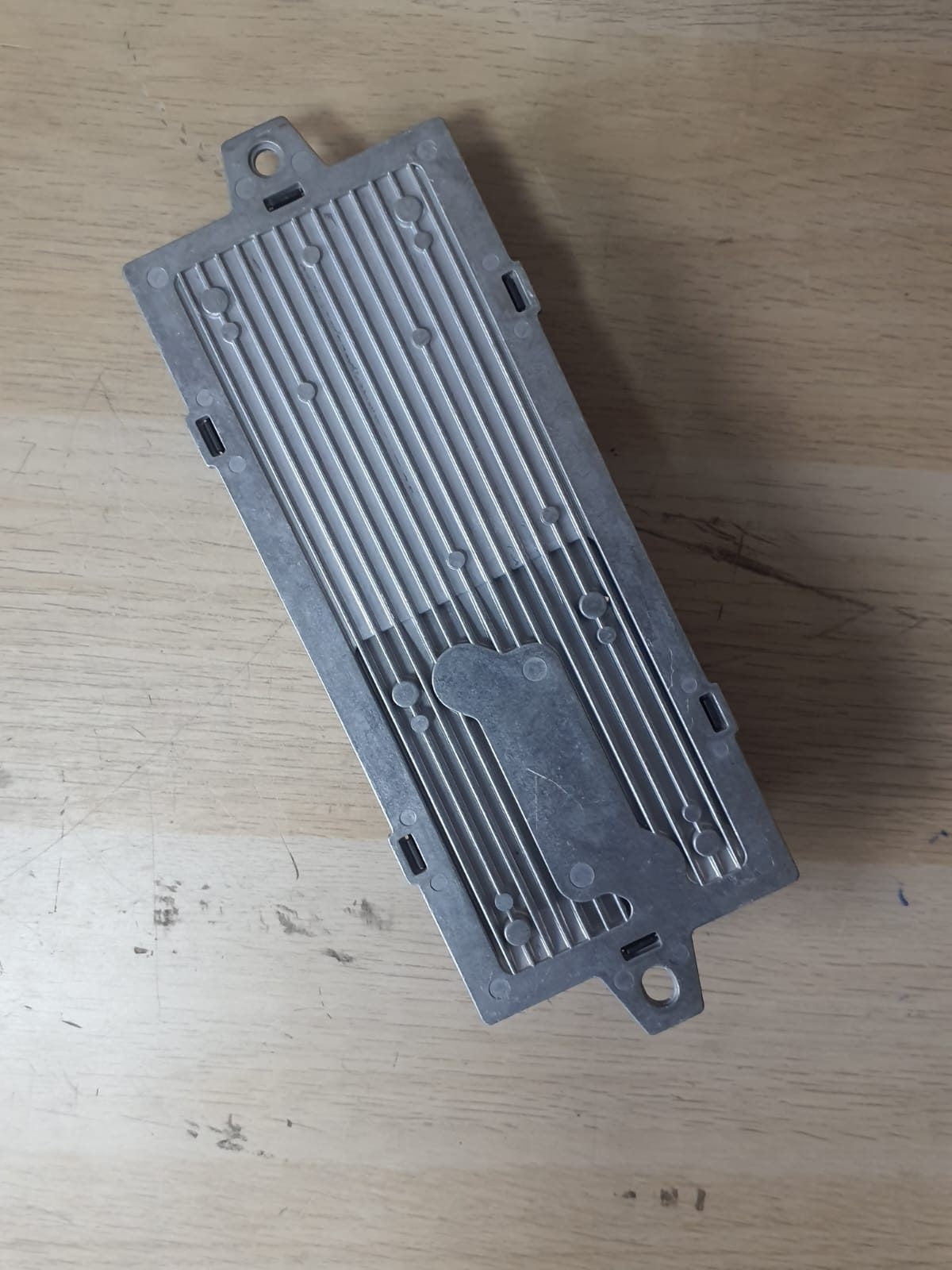 2002-2005 BMW 745i Dynamic Drive Control Module 6762208 E60, E61, E63, E64, E65,