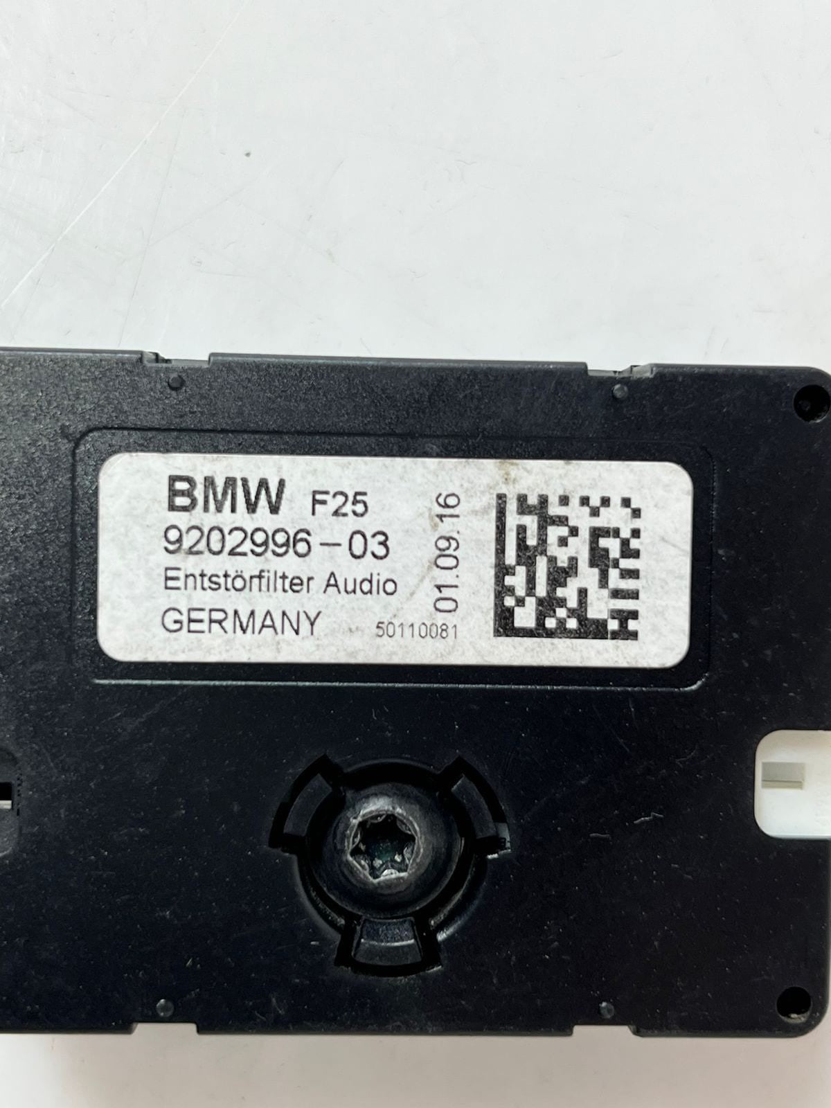 2011-2017 BMW X3 F25 Antenna Amplifier 9202996 OEM