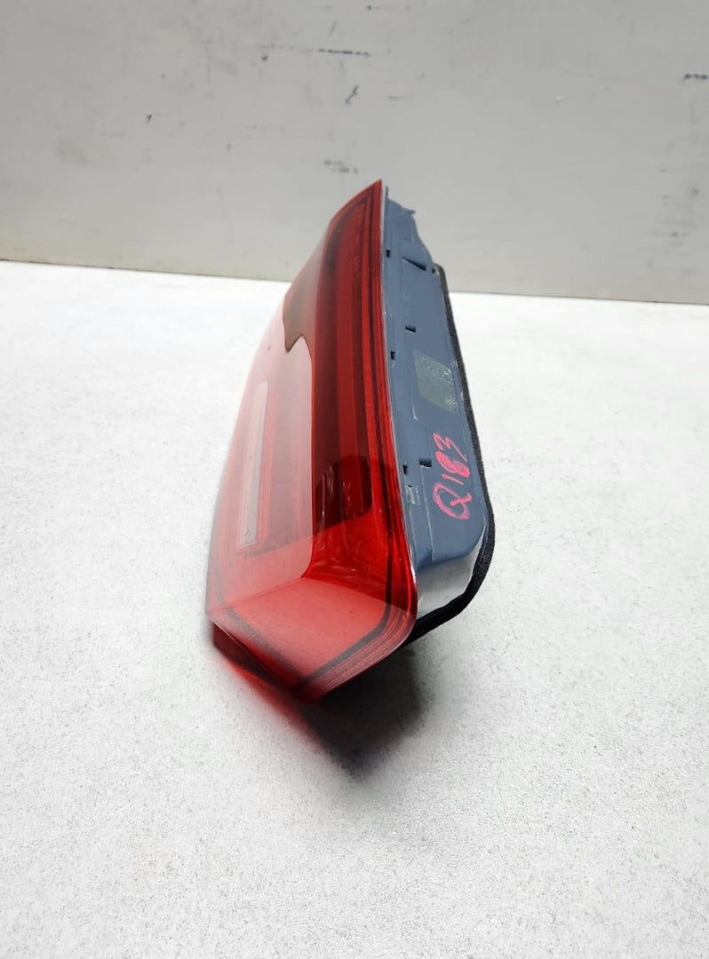 2017 BMW M5 Taillight In Trunk Lid Right 7376474 5 Series G30 G31 G38 and M5 OEM