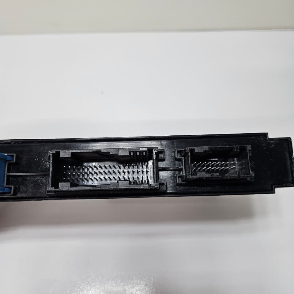 2011-2016 BMW 535i Body Control Module 9244393 OEM