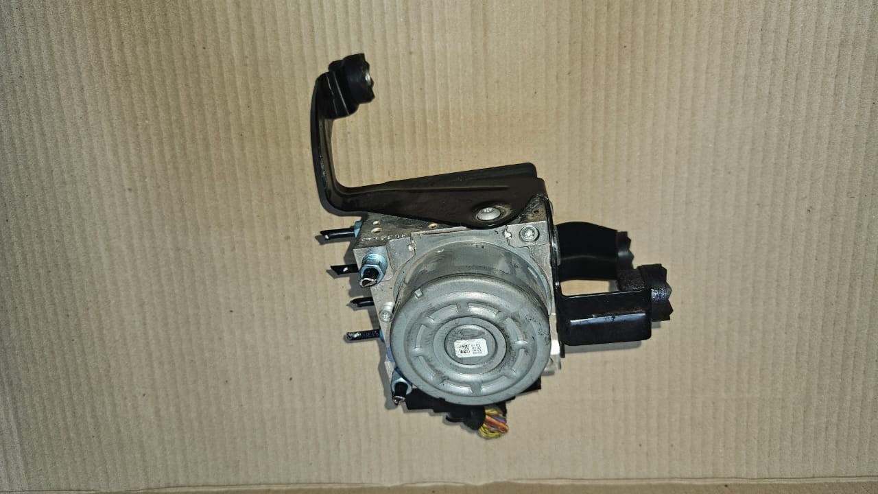BMW 116I 2013 ABS PUMP ATE DSC F20 6868319 USED KM 110045