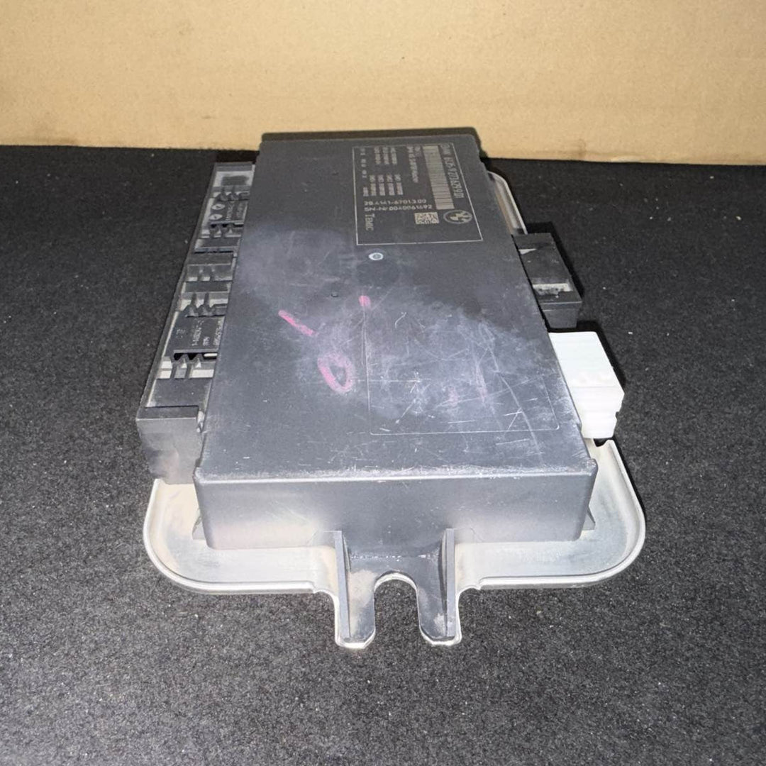 2010-2013 BMW 528i, 535i, 550i, 640i, 650i, 750i Footwell Control Module 9273629