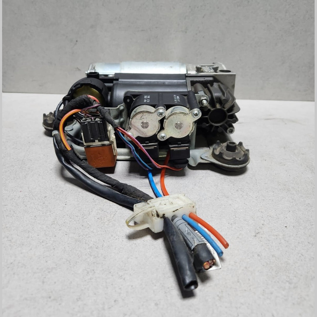 2000-2008 BMW X5 Air Suspension Compressor Pump GP76A60 X5 E53 E65 E66 and 760i