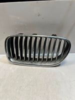 Load image into Gallery viewer, 2010-2013 BMW 528i 535i 5 Series F10 F11 Front Bumper Kidney Grille 7200727