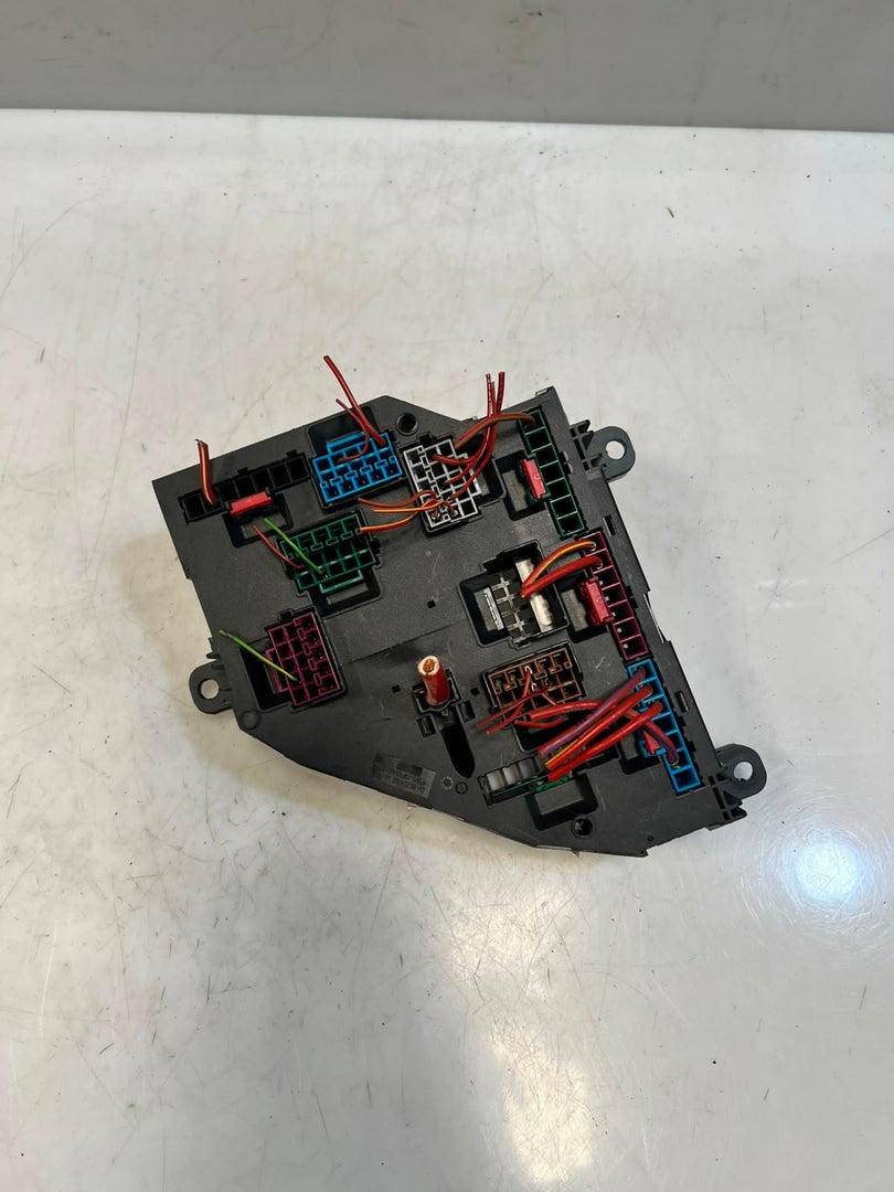 2015-2017 BMW X3 F25 X4 F26 Rear Fuse Box Power Distribution Module 9315151