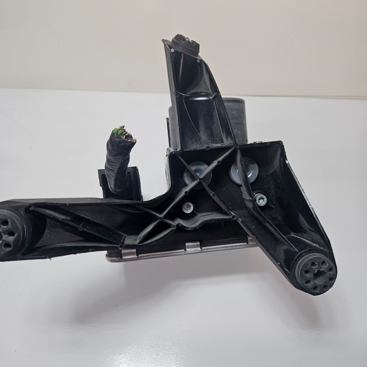 OEM BMW F45 F46 F60 ABS Pump Control Module Assembly 6859428