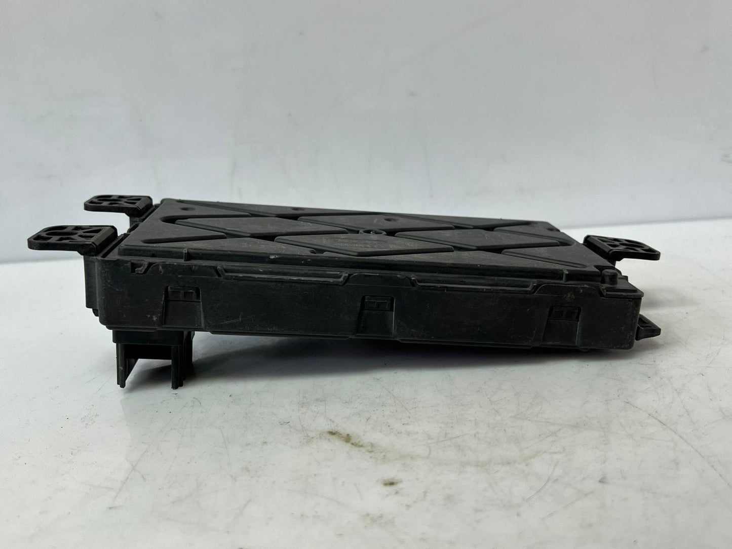 BMW F20 F21 F30 F31 REM Rear Electronic Module Fuse Box Control Unit V3 9274023